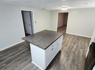 214 S Reynolds Ave, Throckmorton, TX 76483