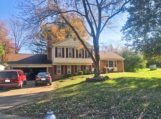 7761 Lowmoor Rd, Springfield, VA 22153