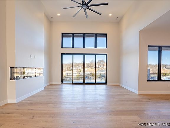 5th image of 5497 Harper Ln