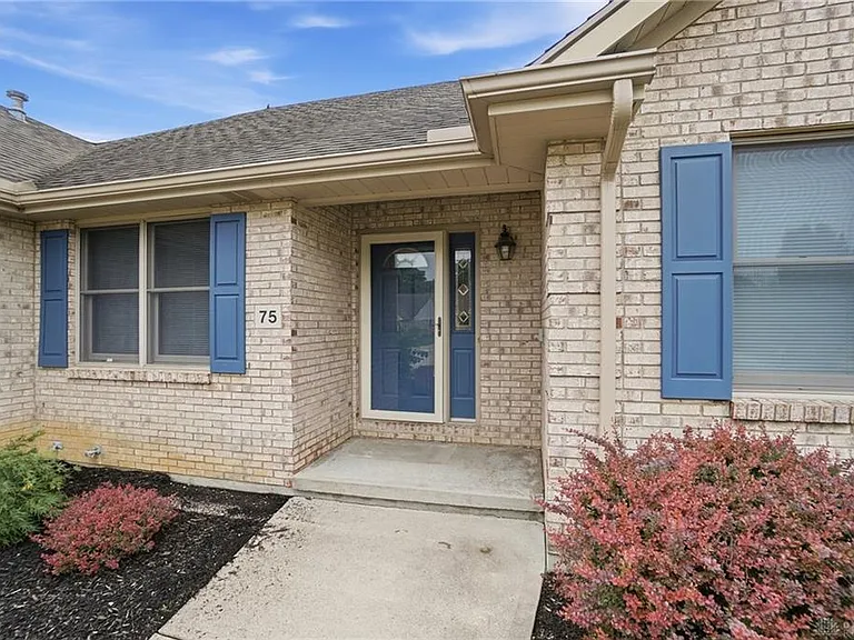 75 Myers Farm Ct — Photo 2