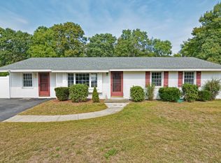 159 Powderhorn Dr, Taunton, MA 02780