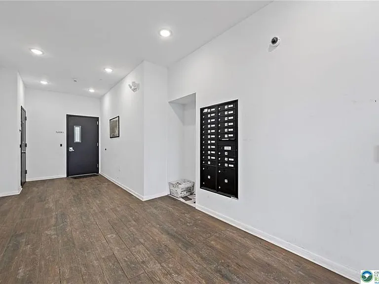 123 N Lumber St #3D — Photo 2