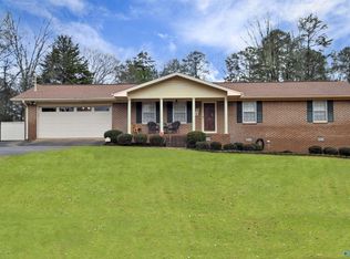 728 Pamela St, Gadsden, AL 35904