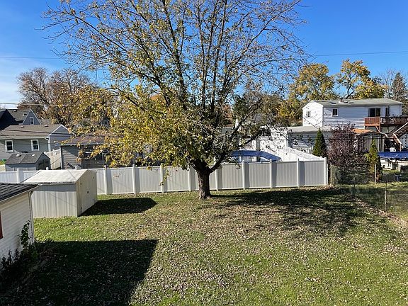 5th image of 828 Alcoa Ave