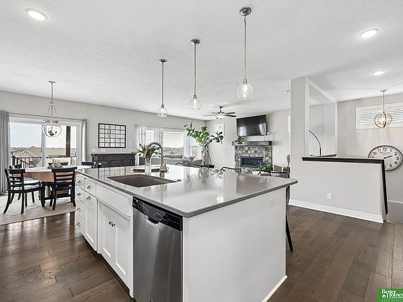 5th image of 6709 S 199th Ave