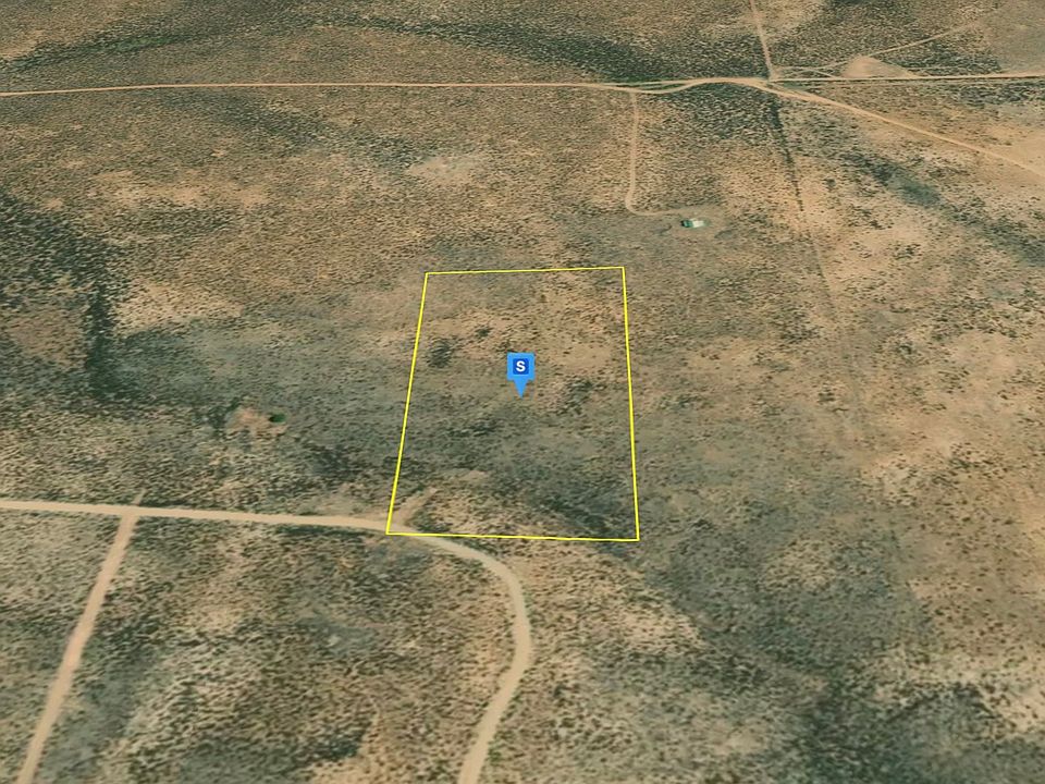 2nd image of 32 Cielo Grande Rd