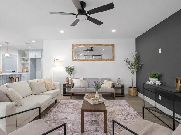 5420 Pease St, Houston, TX 77023