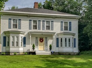 14 Lithgow St, Winslow, ME 04901