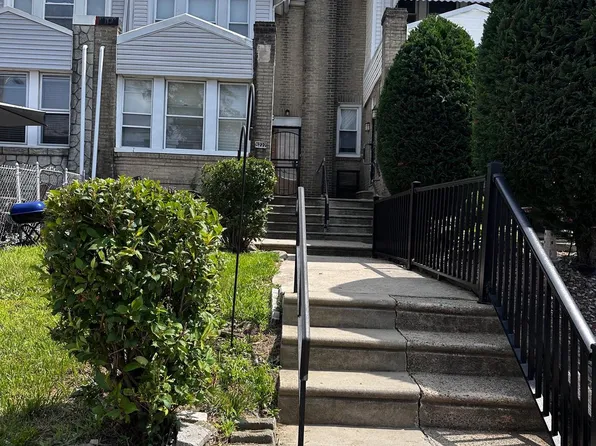 5222 Arlington St, Philadelphia, PA 19131