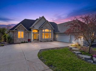 W132N6509 West View COURT, Menomonee Falls, WI 53051