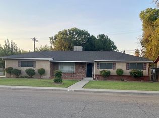 230 W Spring Ln, Lemoore, CA 93245