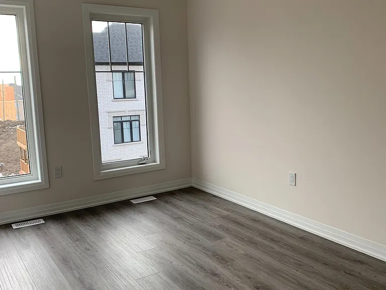 94 Ambereen Pl — Photo 10