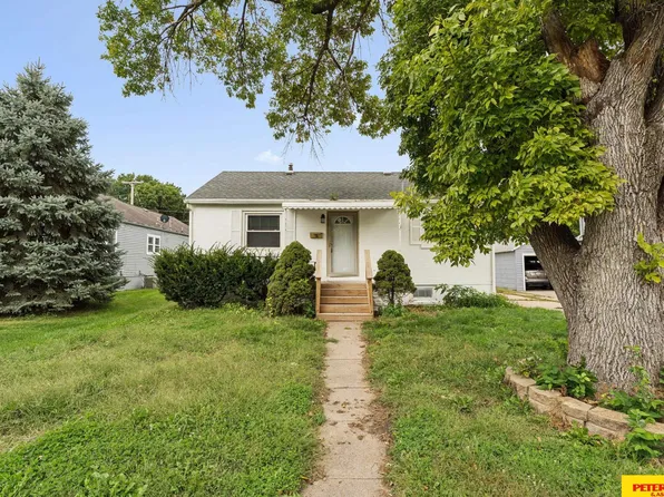 1807 N Platte Ave, Fremont, NE 68025