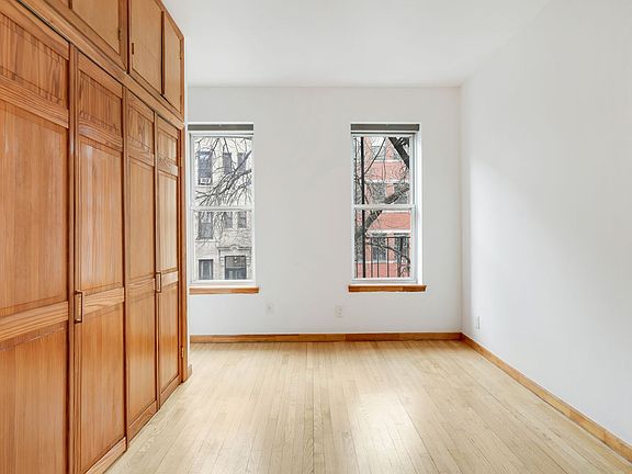 4th image of 639 President St APT 2R