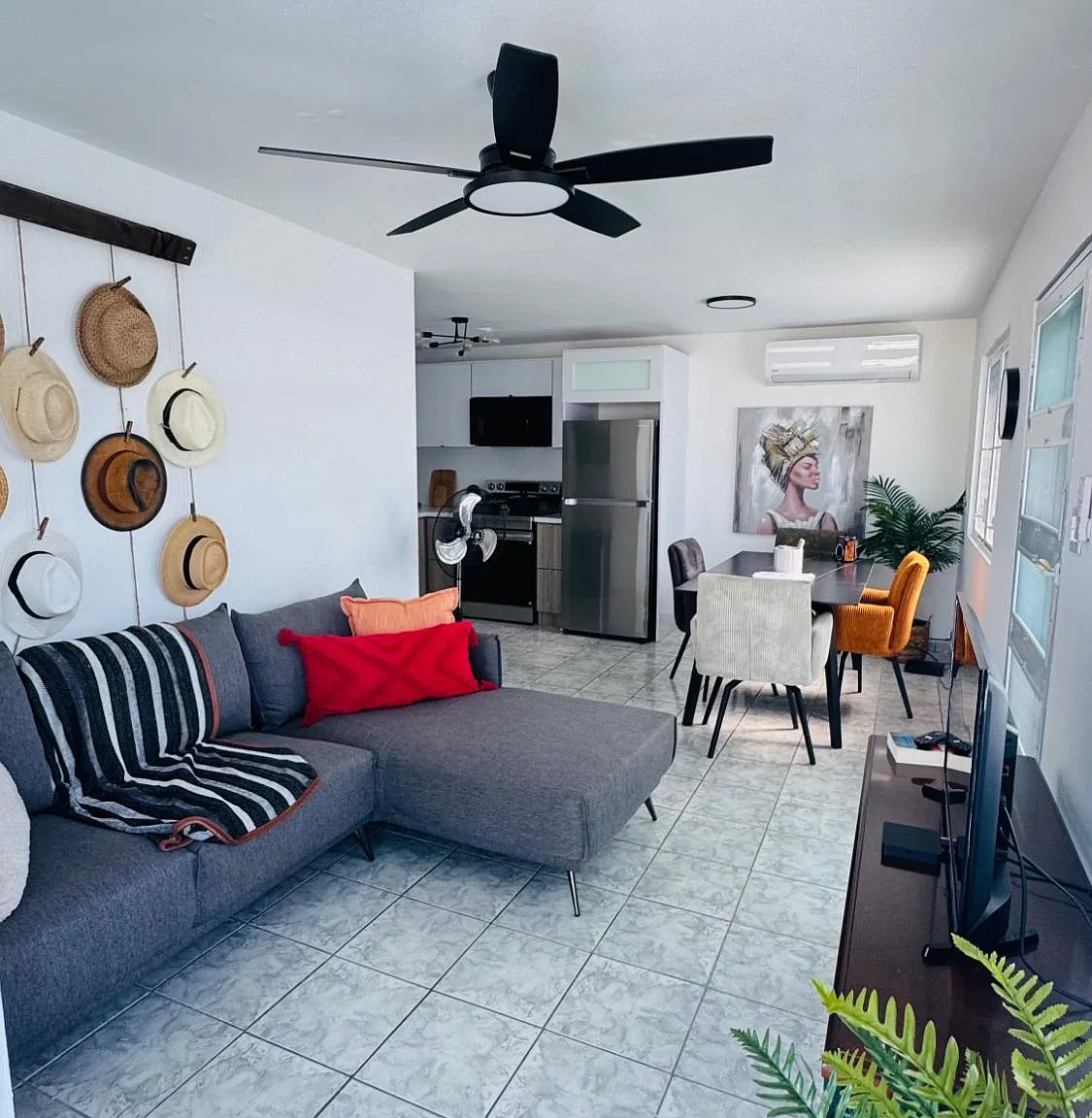 3 bed, 1.0 bath, 1100 sqft, $1,200 — Photo 4
