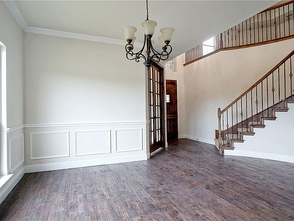 3rd image of 1721 Billingsley Dr