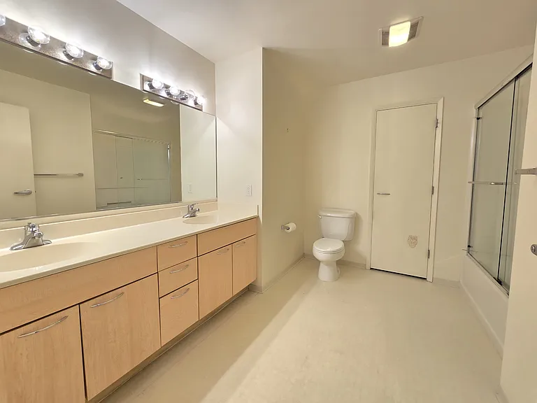 1 Lakeside Dr #211 — Photo 20