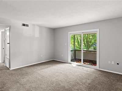 2205 Sunderland Rd APT 129D, Winston Salem, NC, 27103