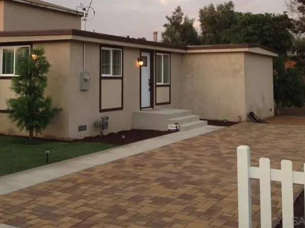 352 Sunrise Dr, San Ysidro, CA 92173