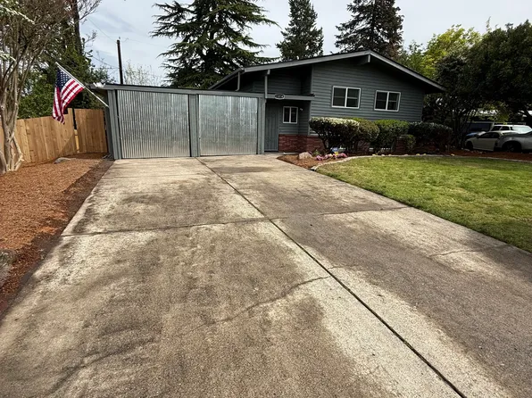 13234 NE Sacramento Dr, Portland, OR 97230