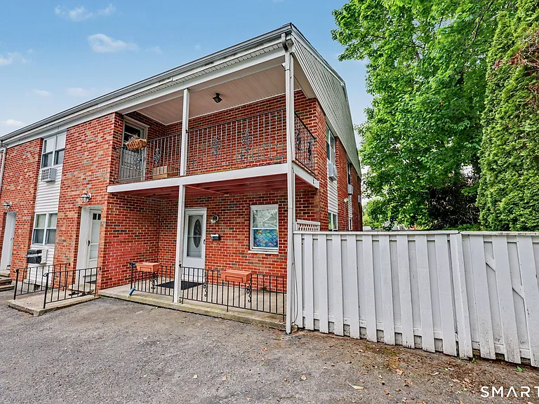 77 Webb Ave #8 — Photo 22