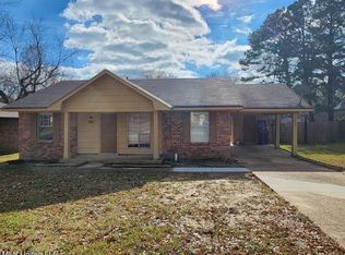 3655 Carroll Dr, Horn Lake, MS 38637