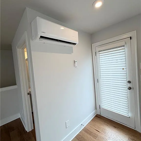 1037 Burnside Pl NW — Photo 33