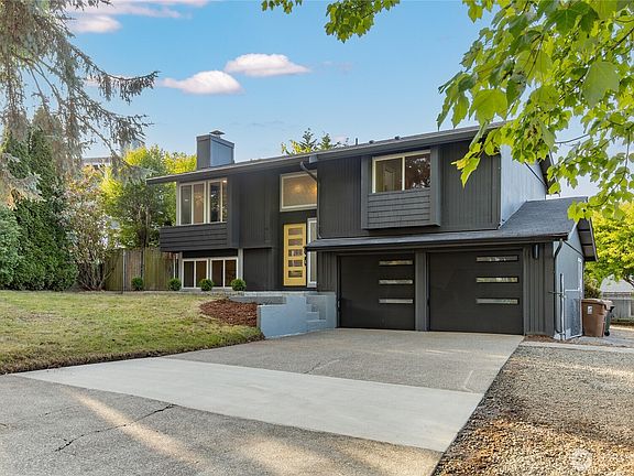 2nd image of 6125 N 41st Street