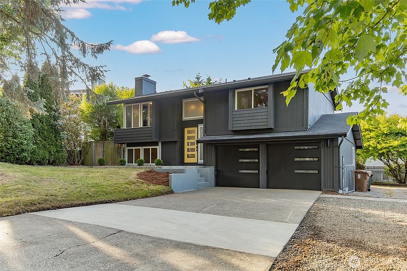 2nd image of 6125 N 41st Street