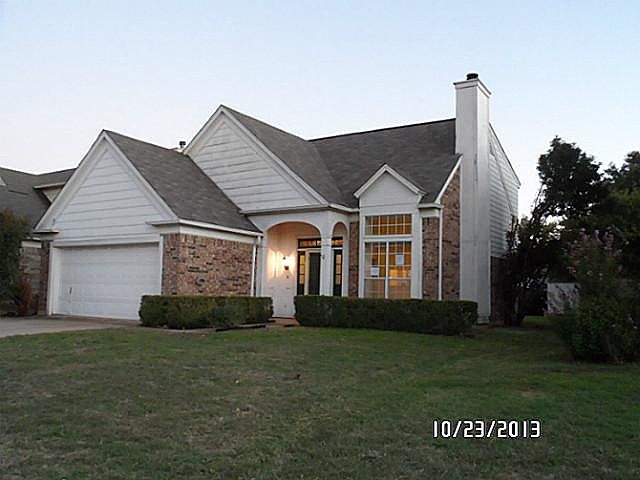 1st image of 2617 Dahlia Dr