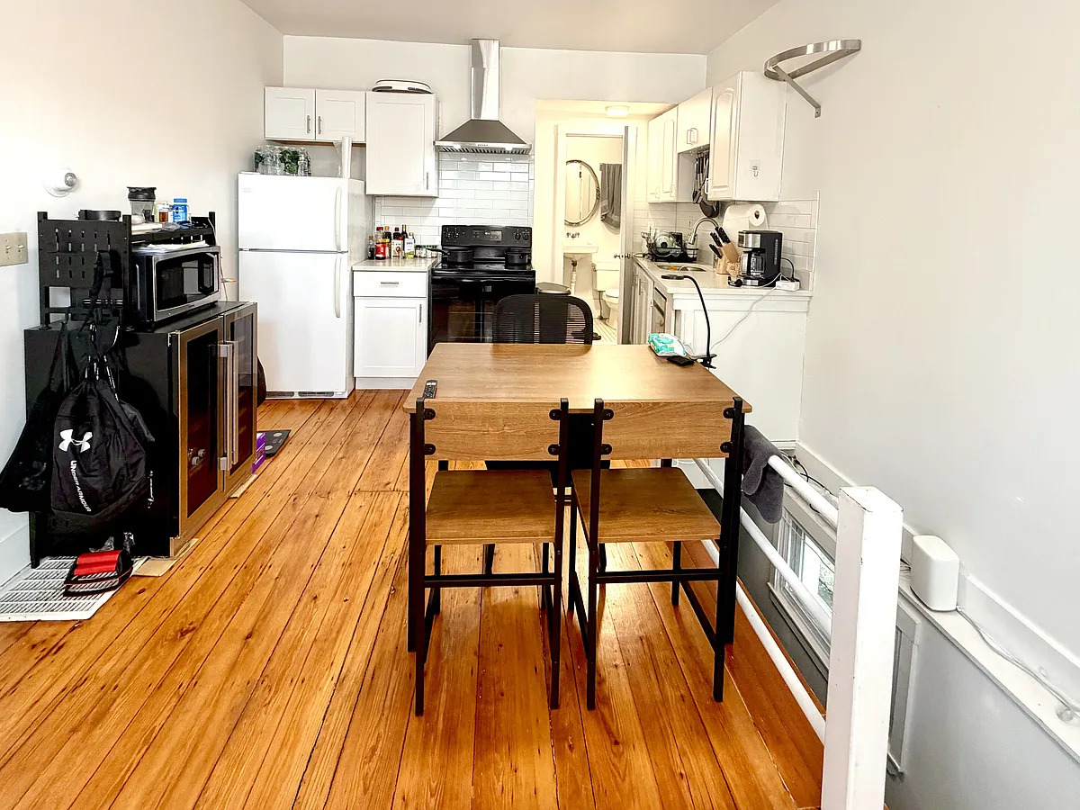 Building Photo - 32 Fairmont Ave #1F
