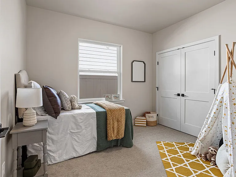 2515 S 47th Ave — Photo 19