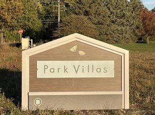 518 Hickory Hollow Rd #501, Waterford, WI 53185