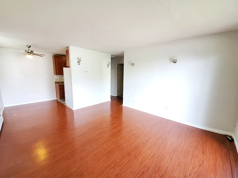 702 Gloucester St #311 — Photo 10