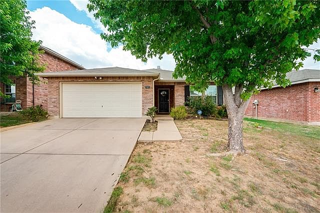 1st image of 709 Moss Glen Trl