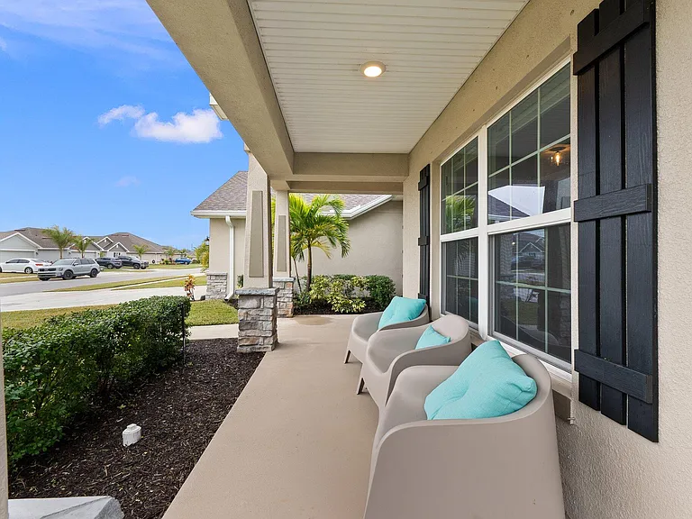 8324 Amalfi Cir — Photo 10