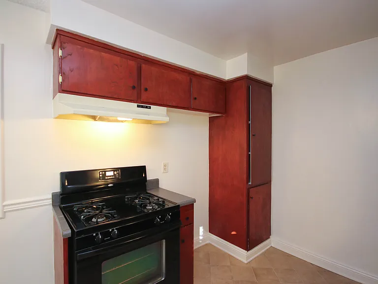 264 Alpine St #1 — Photo 8