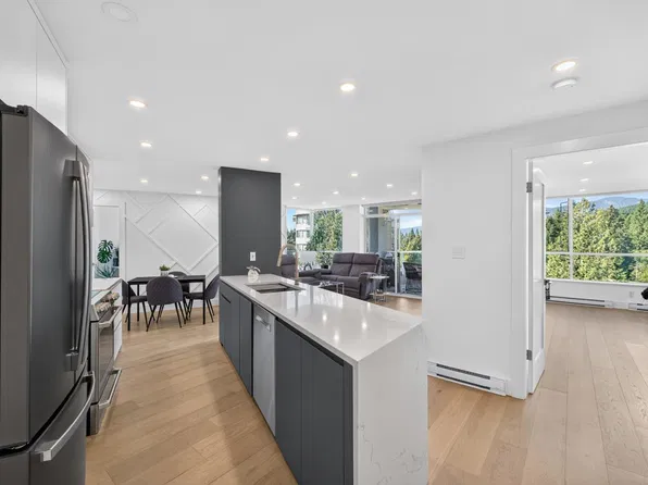 995 Roche Point Dr #903, North Vancouver, BC V7H 2X4