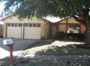 208 Valley Spring Dr #D, Arlington, TX 76018