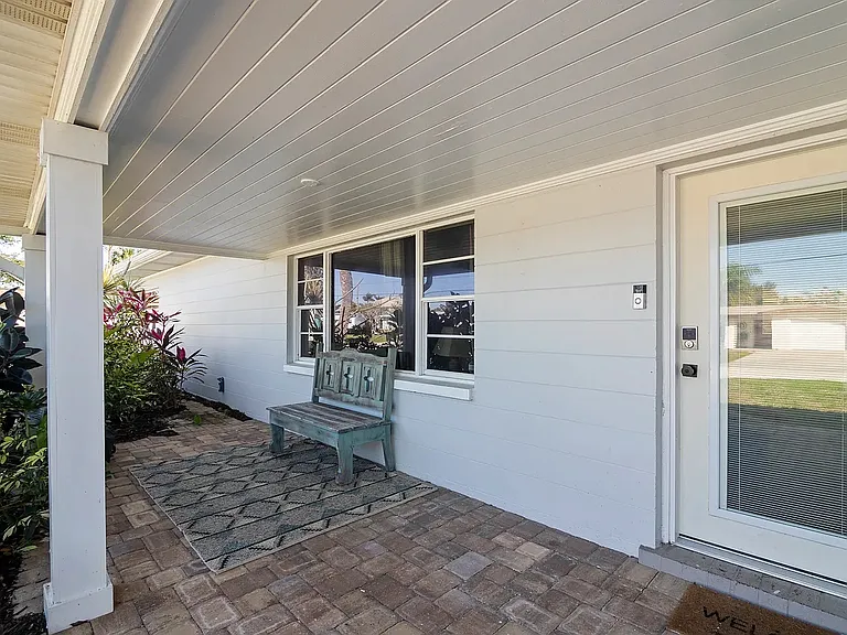 1707 Harbor Dr — Photo 5