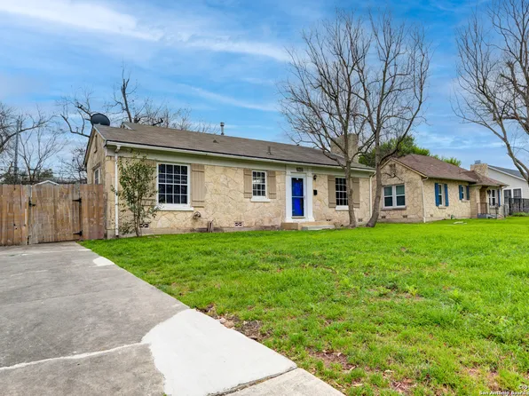 138 W Mandalay Dr, San Antonio, TX 78212