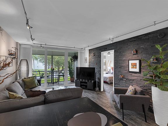 2nd image of 117 Royal Park Drive #2F