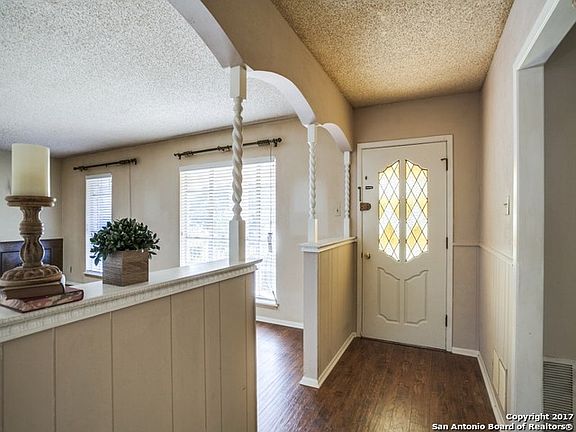 5th image of 11102 Claypool Dr