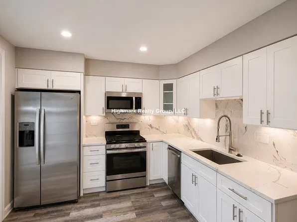 354 Skokie Ct, Wilmette, IL 60091