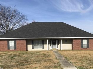 812 Marcella Dr, Lake Village, AR 71653