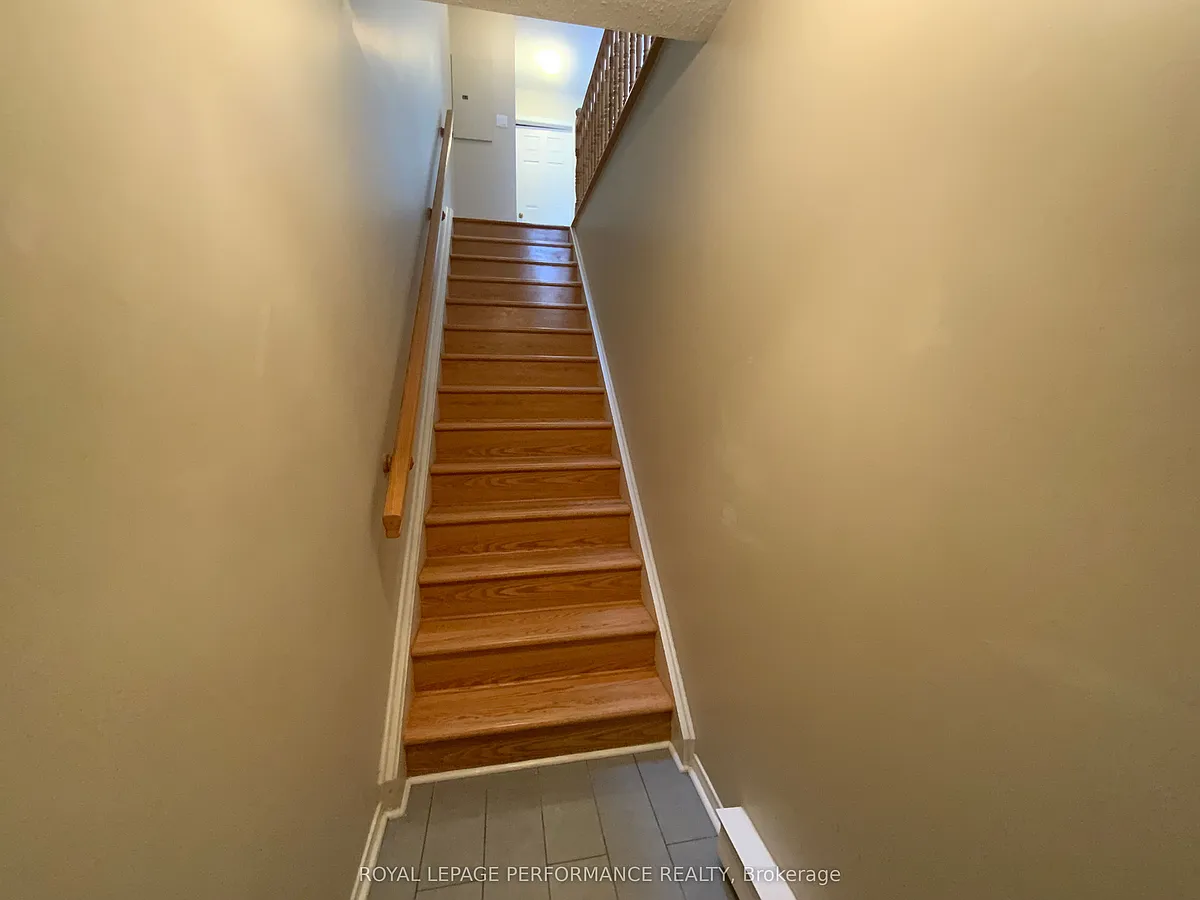 Building Photo - 185 Cumberland St #B