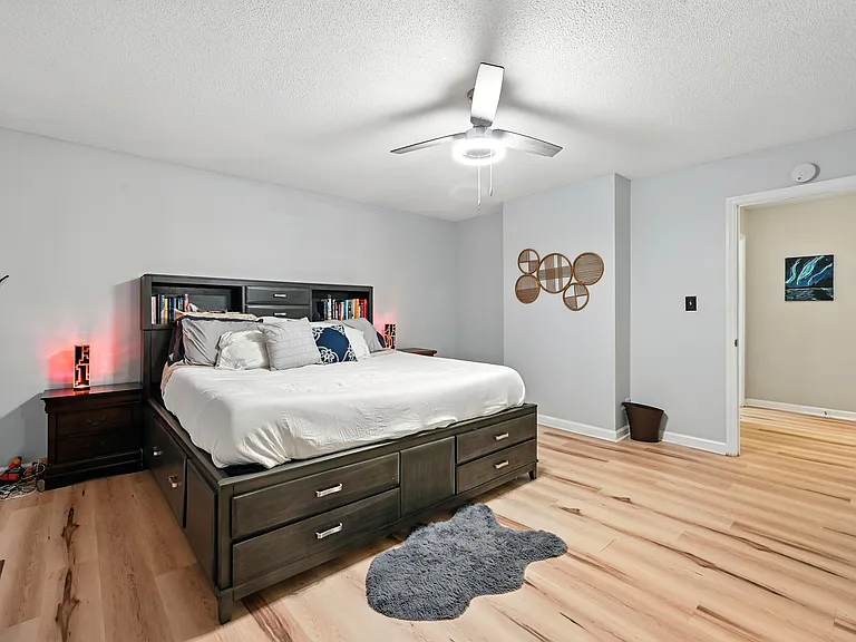 4002 Westfield Dr — Photo 22
