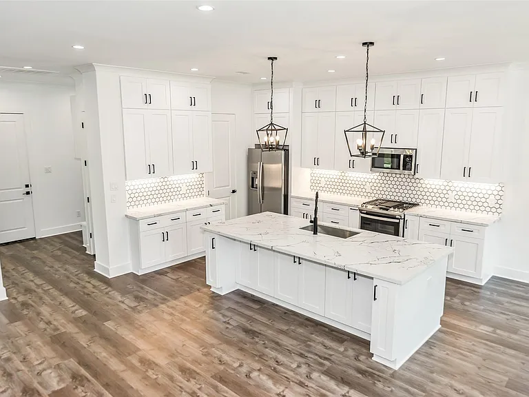 18219 Polo Meadow Dr — Photo 27