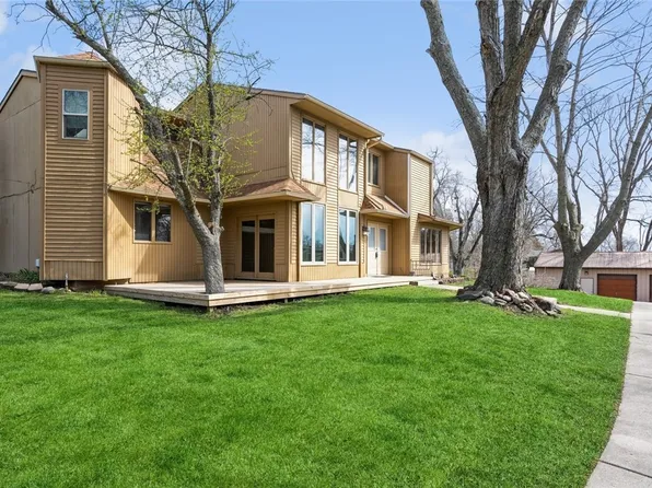 4335 SE 17th St, Des Moines, IA 50320