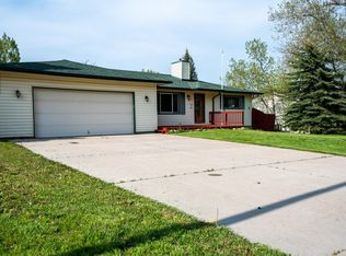 1403 Kluver Rd, Gillette, WY 82716